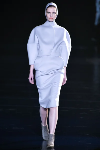 Look 2